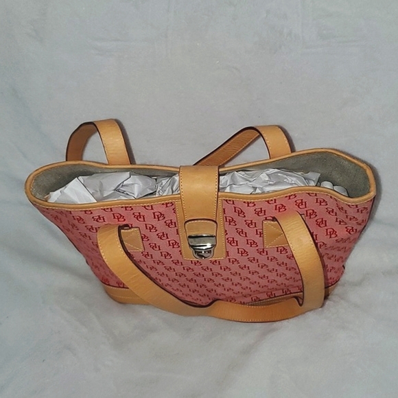 Dooney & Bourke Medium Shopper Tote &  Zippered Pouch Set - Picture 5 of 16